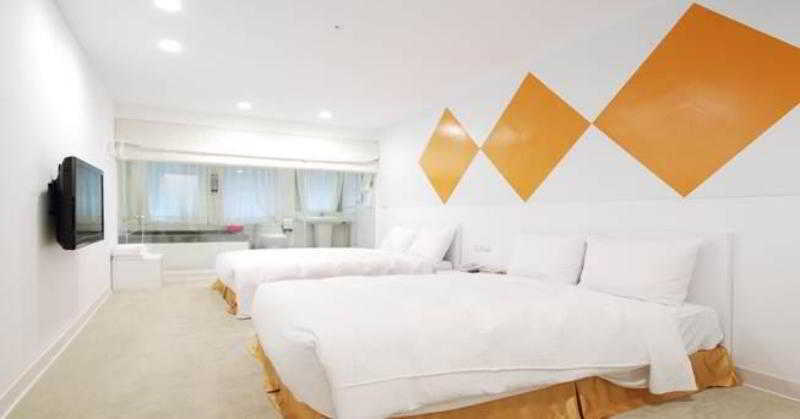 Hotel 6 - Wannien Taipei Esterno foto
