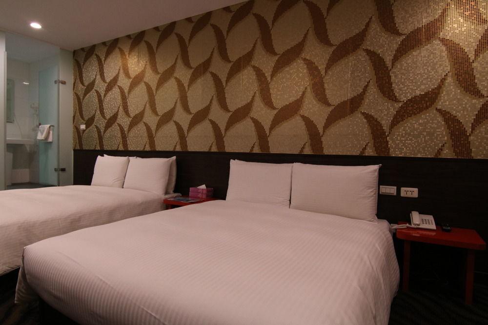 Hotel 6 - Wannien Taipei Esterno foto