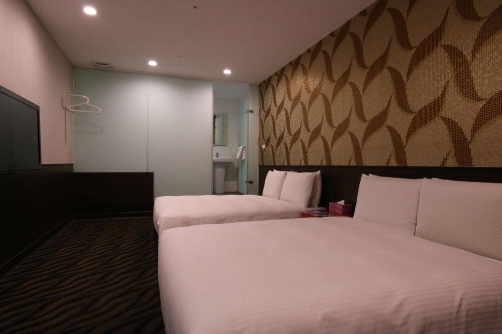Hotel 6 - Wannien Taipei Esterno foto