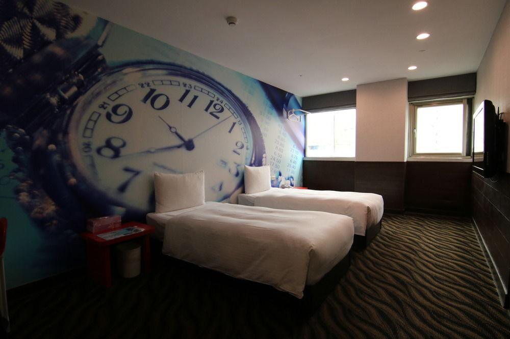 Hotel 6 - Wannien Taipei Esterno foto
