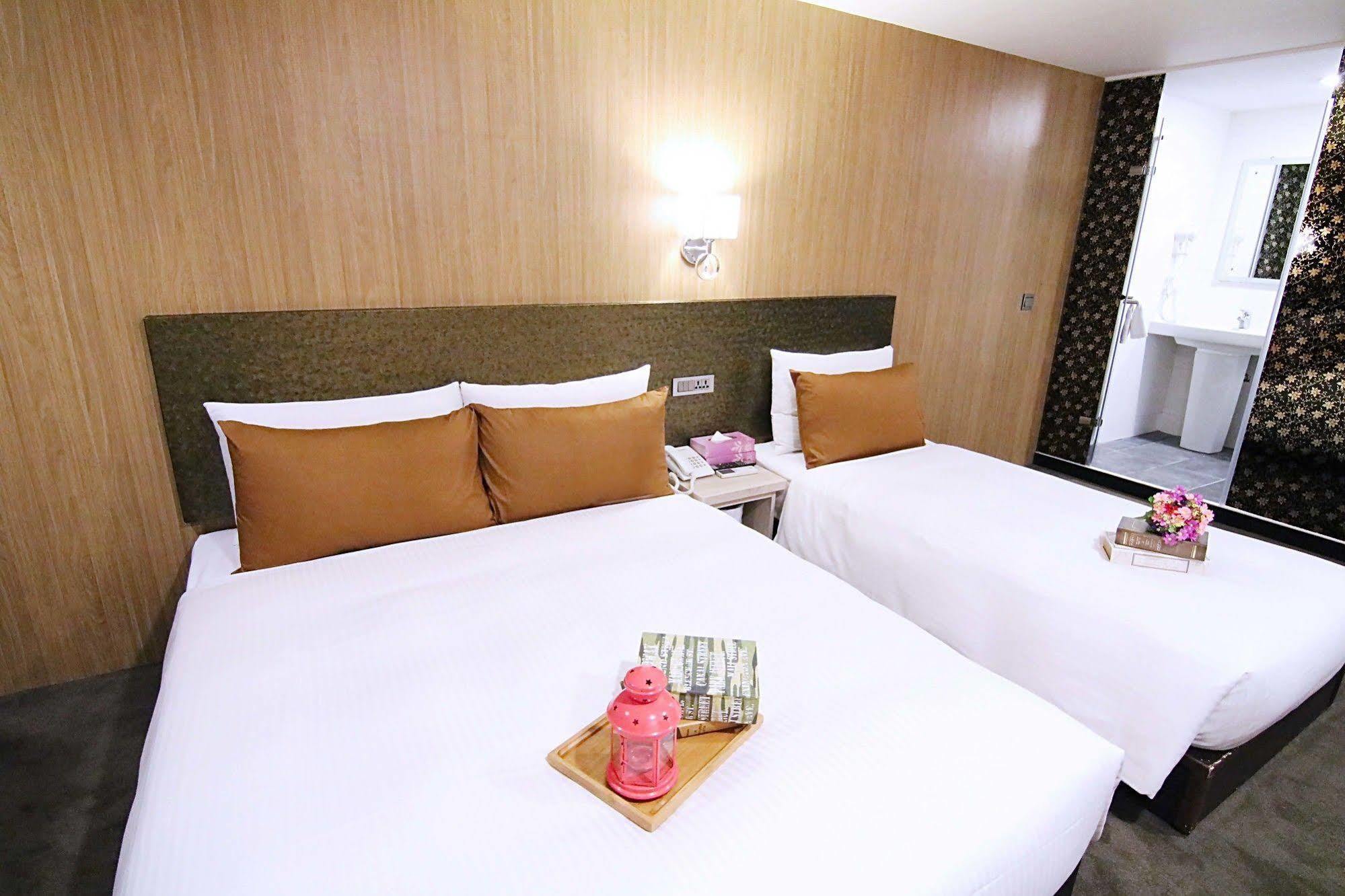 Hotel 6 - Wannien Taipei Esterno foto